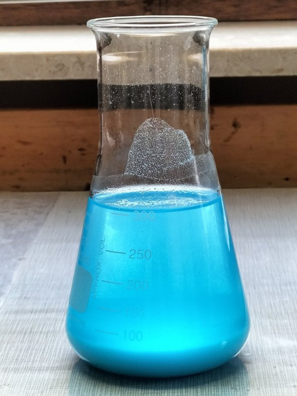 Natriumtricarbonatohydroxodicuprat Synthese 2.jpg